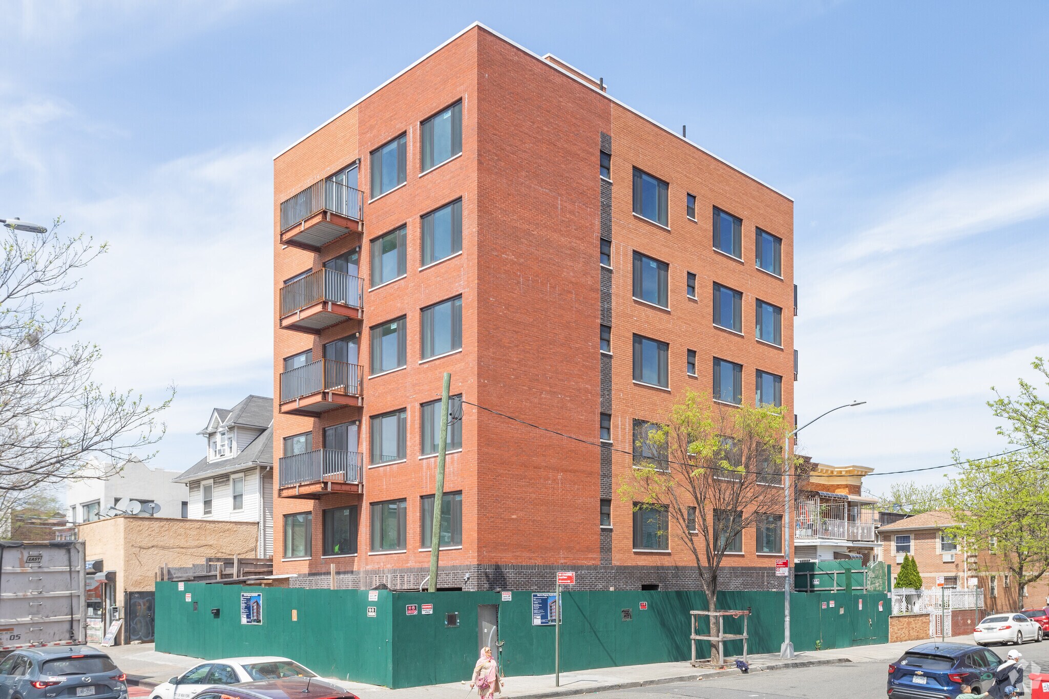 8783 168th St, Jamaica, NY à vendre Photo principale– Image 1 sur 3