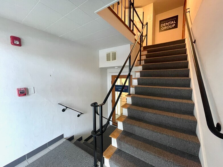 84 Leonard St, Belmont, MA à louer - Photo de l’immeuble – Image 3 sur 3