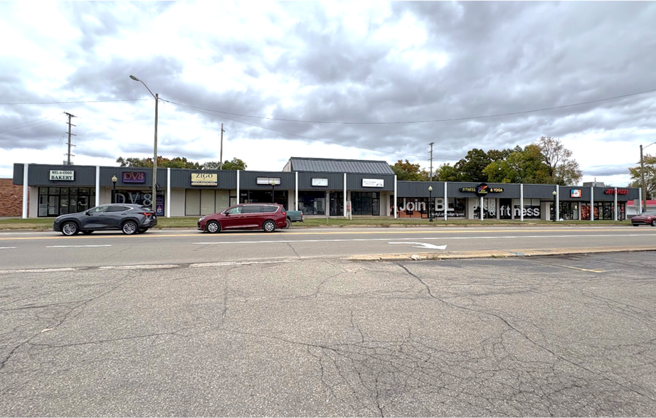 1529-1575 Union Lake Rd, Commerce Township, MI à louer - Photo principale – Image 1 sur 3