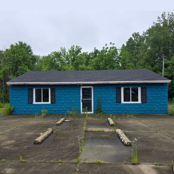 121 Main st, New Haven, KY à vendre - Photo de l’immeuble – Image 1 sur 16