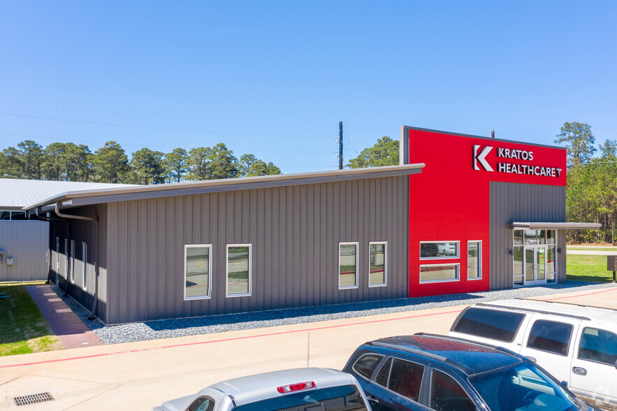 32503 Tamina Rd, Magnolia, TX à louer - Photo de l’immeuble – Image 2 sur 5