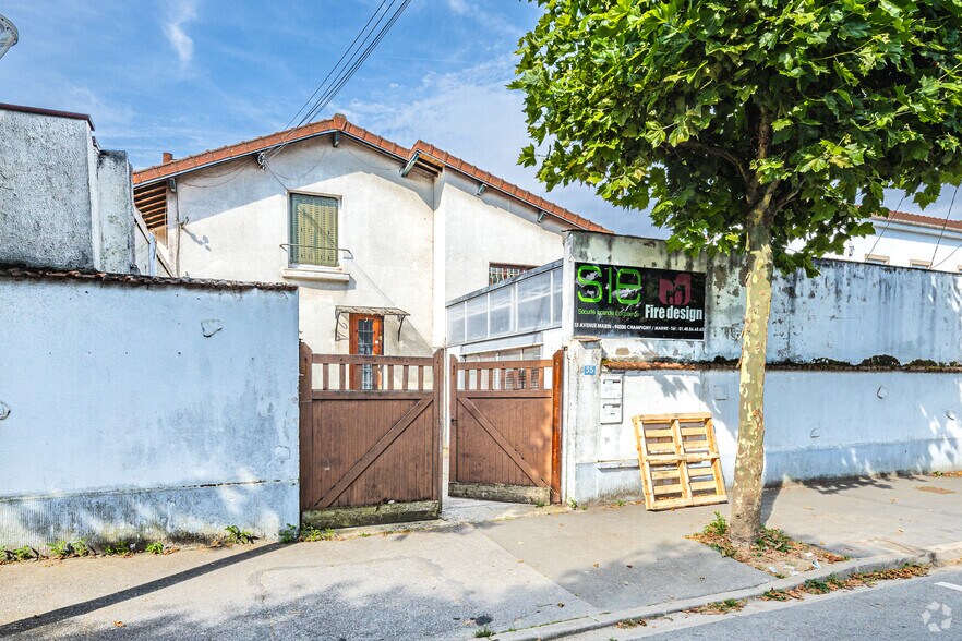 Local d'activités dans Champigny-sur-Marne à vendre - Photo principale – Image 1 sur 8