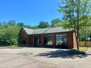 9215 Quioccasin Rd, Richmond, VA à louer Photo intérieure– Image 1 sur 3