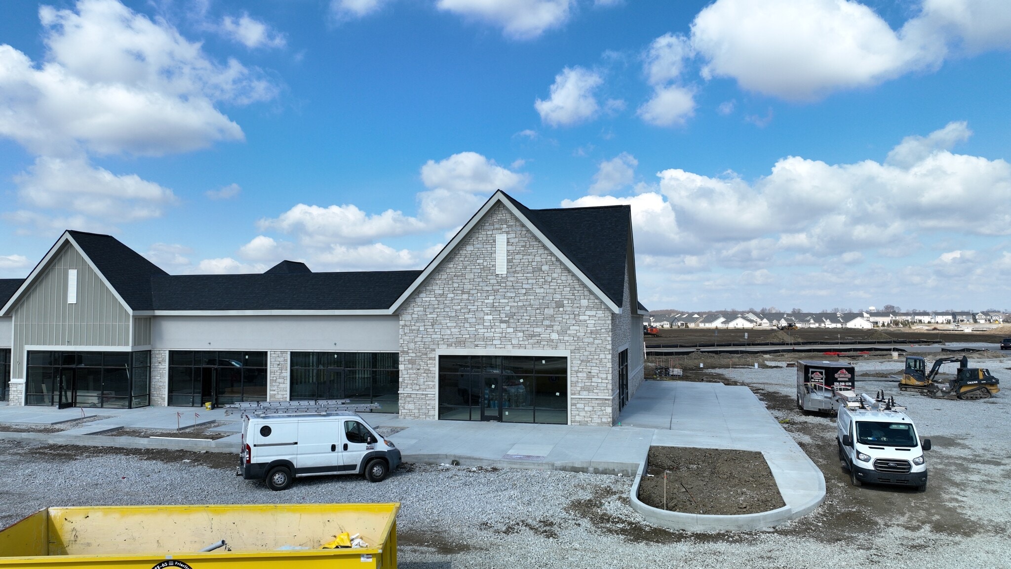1475 W Tournament Trail Trl, Westfield, IN à louer Photo de l’immeuble– Image 1 sur 3