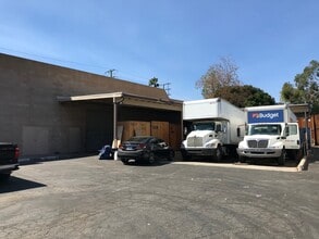 14937 San Fernando Mission Blvd, Mission Hills, CA à louer Photo intérieure– Image 2 sur 6