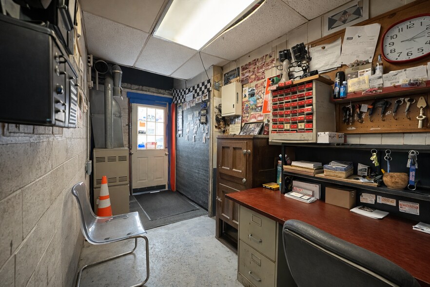 27 Sands St, Staten Island, NY à vendre - Photo de l’immeuble – Image 2 sur 5