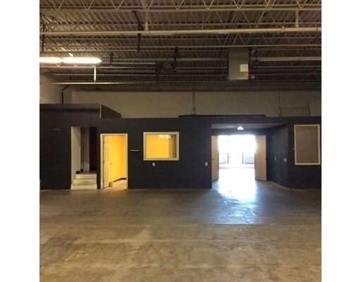 81 Mystic Ave, Medford, MA à vendre - Photo intérieure – Image 3 sur 10