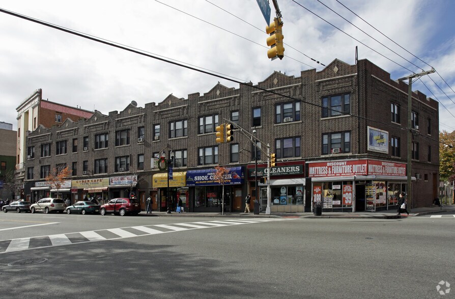 845 Bergen Ave, Jersey City, NJ à vendre - Photo principale – Image 1 sur 8