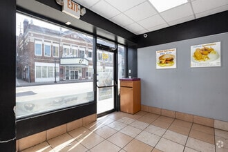 38-48 N Main St, Norwalk, CT à louer Photo intérieure– Image 2 sur 7