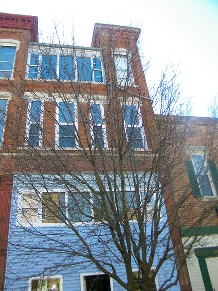 8 W 5th, Fulton, MO à vendre - Photo principale – Image 1 sur 6