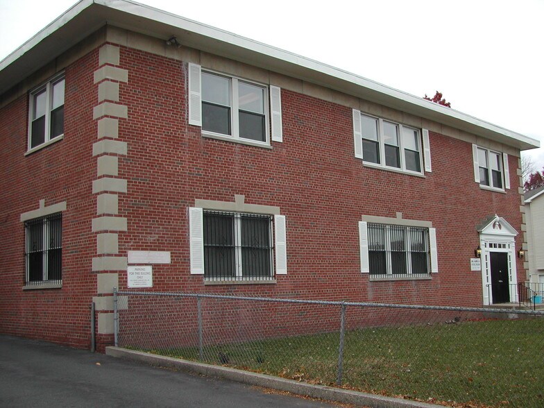 85 S Harrison St, East Orange, NJ à louer - Photo de l’immeuble – Image 2 sur 13