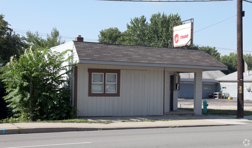 3659 W 10th St, Indianapolis, IN à vendre - Photo de l’immeuble – Image 2 sur 20
