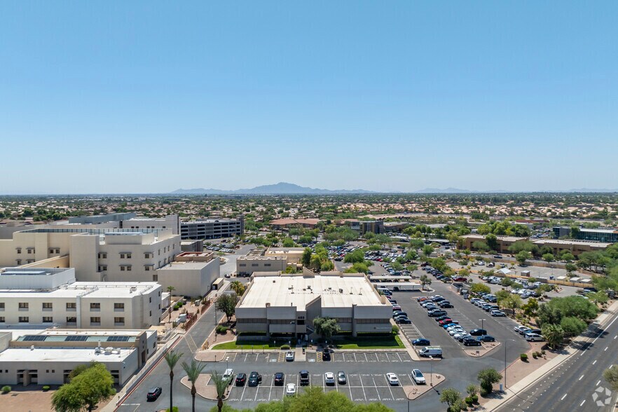 485 S Dobson Rd, Chandler, AZ à louer - Photo de l’immeuble – Image 3 sur 5