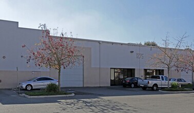 1275 Triangle Ct, West Sacramento, CA à louer Photo de l’immeuble– Image 2 sur 4