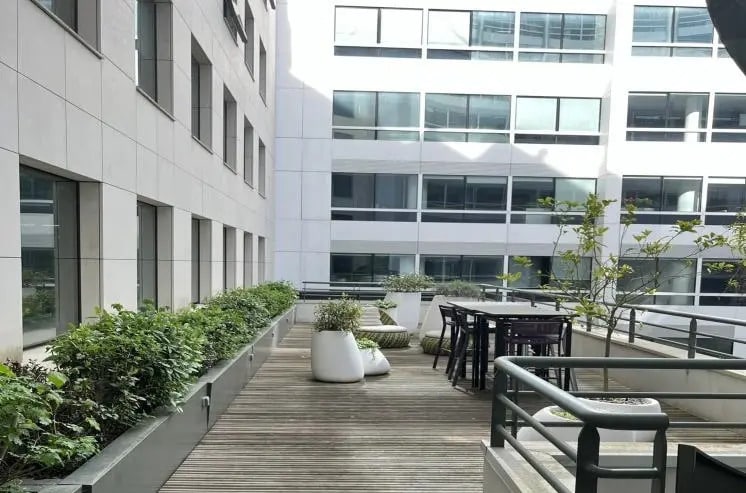 19-27 Rue Camille Desmoulins, Issy-les-Moulineaux à louer - Photo de l’immeuble – Image 2 sur 12