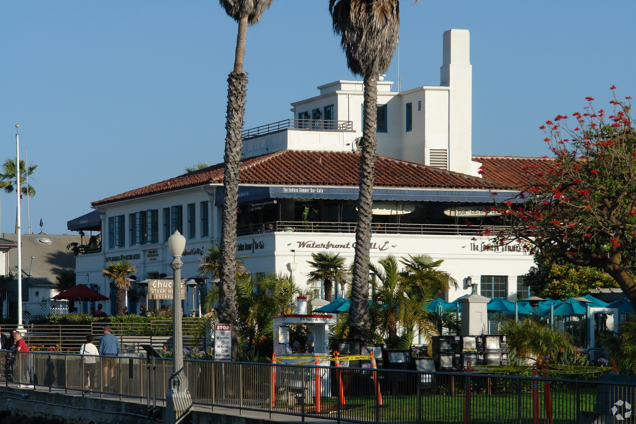 113 Harbor Way, Santa Barbara, CA à louer Photo principale– Image 1 sur 3