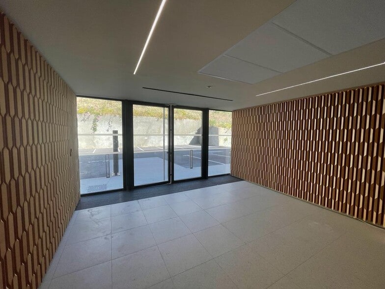 660 Chemin Du Littoral, Marseille à louer - Photo de l’immeuble – Image 3 sur 4