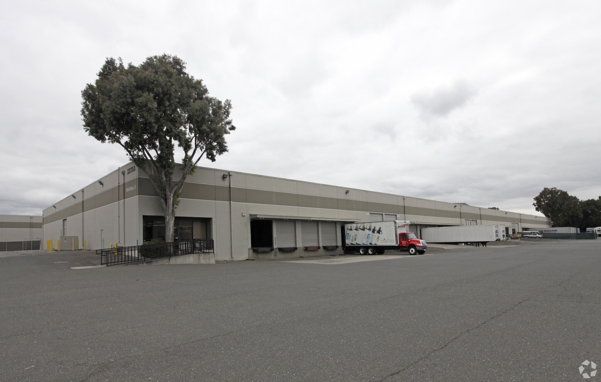 23783-23787 Eichler St, Hayward, CA à louer Photo principale– Image 1 sur 3
