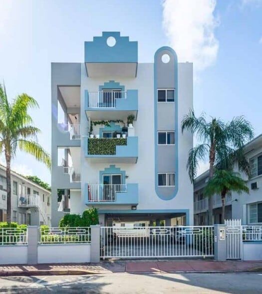 Biscayne Point Buildings portefeuille de 2 biens à vendre sur LoopNet.fr - Photo principale – Image 2 sur 3
