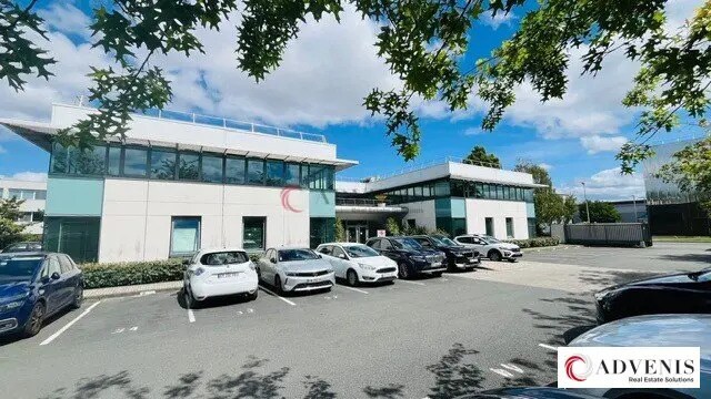 Bureau dans Mérignac à louer - Photo de l’immeuble – Image 1 sur 12