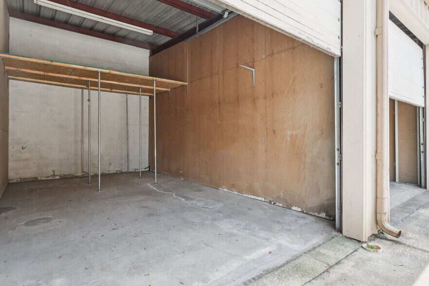 4808 N Hubert Ave, Tampa, FL à louer - Photo de l’immeuble – Image 3 sur 8
