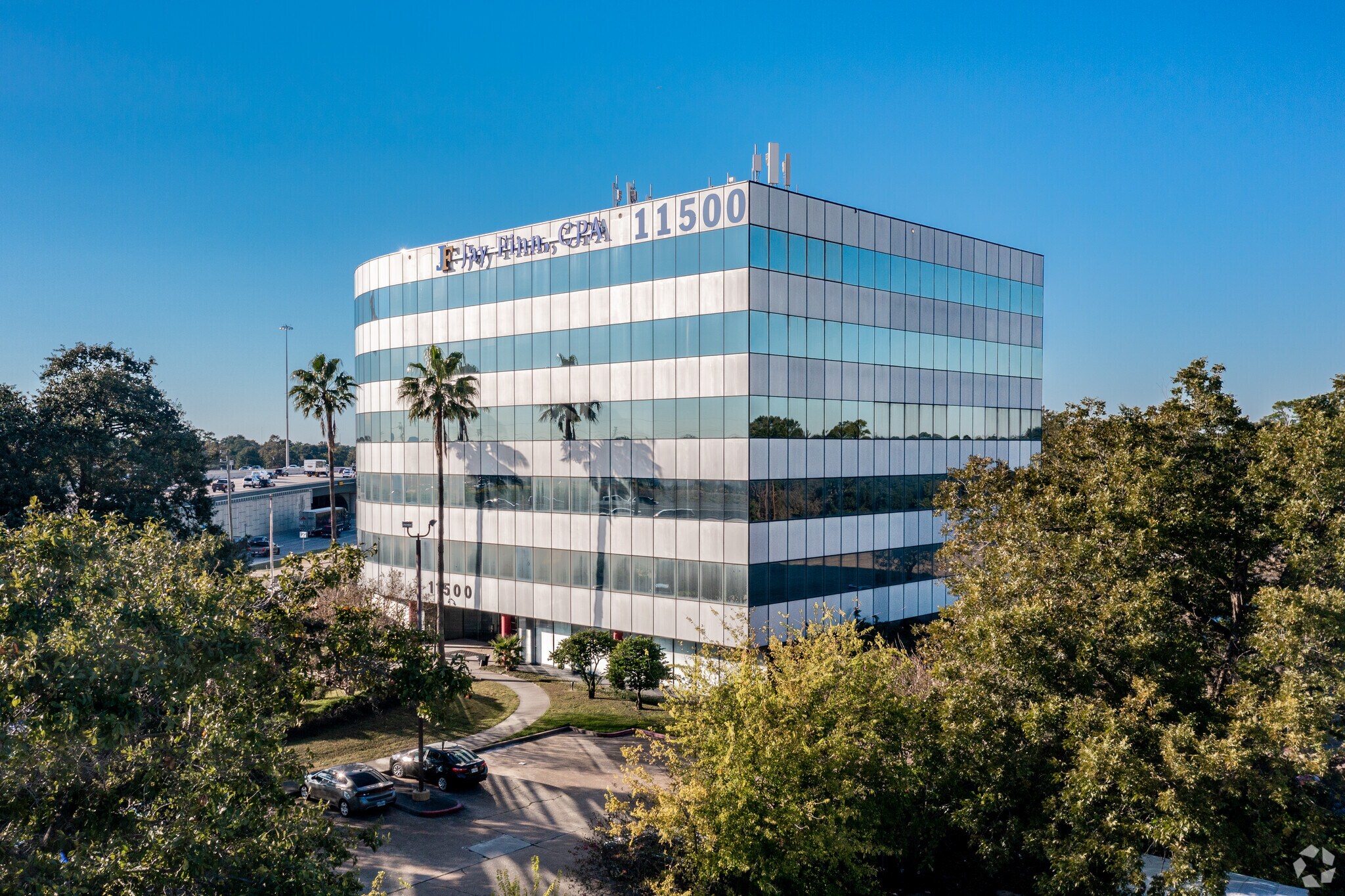 11500 Northwest Fwy, Houston, TX à louer Photo principale– Image 1 sur 11