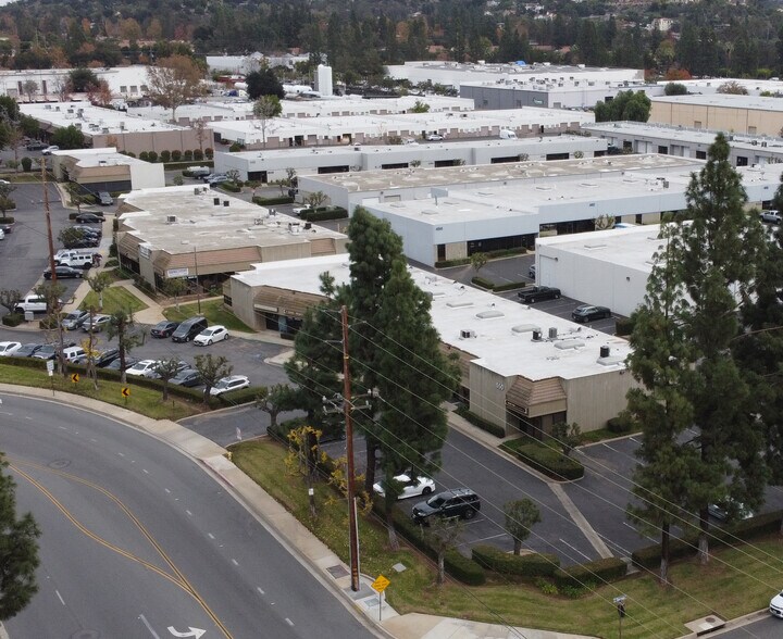 414-418 Borrego Ct, San Dimas, CA à louer - Photo de l’immeuble – Image 2 sur 3