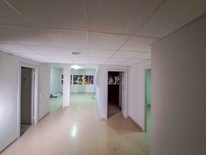 Bureau dans Martorell, Barcelona à louer Photo de l’immeuble– Image 2 sur 5