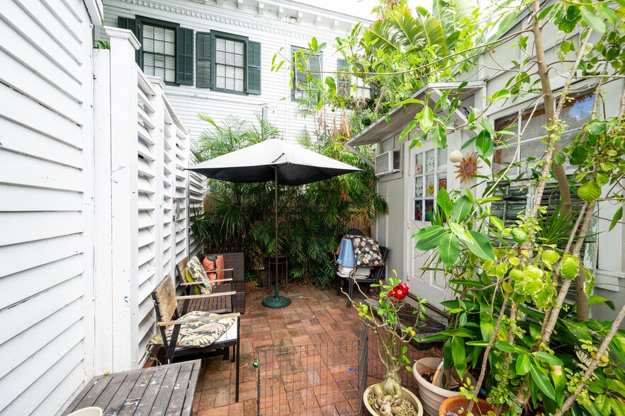 830 Fleming St, Key West, FL à vendre - Photo de l’immeuble – Image 3 sur 11