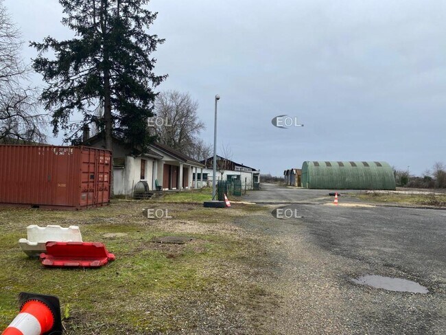 Plus de détails pour Industriel/Logistique à louer