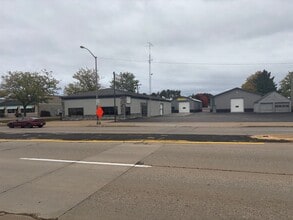 2123 8th South St, Wisconsin Rapids, WI à louer Photo de l’immeuble– Image 2 sur 13