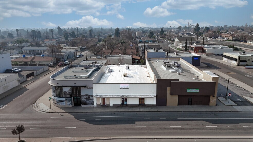 1305 N Chester Ave, Bakersfield, CA à louer - Photo de l’immeuble – Image 2 sur 16