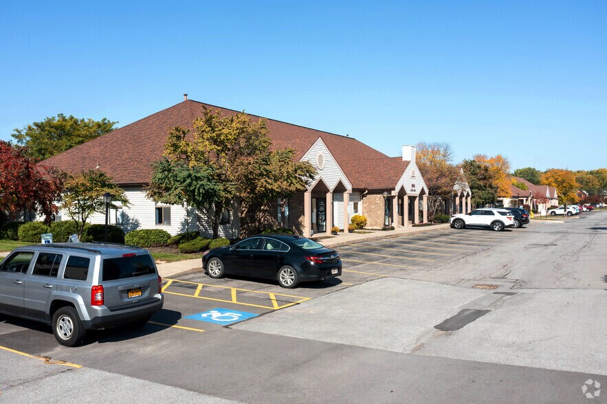 1815 S Clinton Ave, Rochester, NY à louer - Photo de l’immeuble – Image 3 sur 11