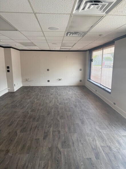 618-630 W Wisconsin Ave, Appleton, WI à louer - Photo de l’immeuble – Image 1 sur 25