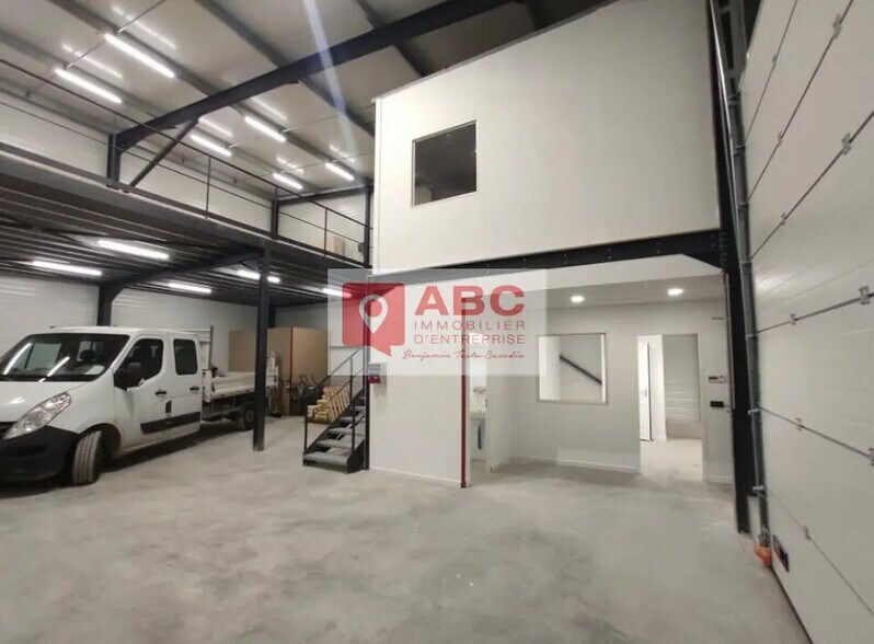 Local d’activités dans Vendargues à louer - Photo intérieure – Image 2 sur 4