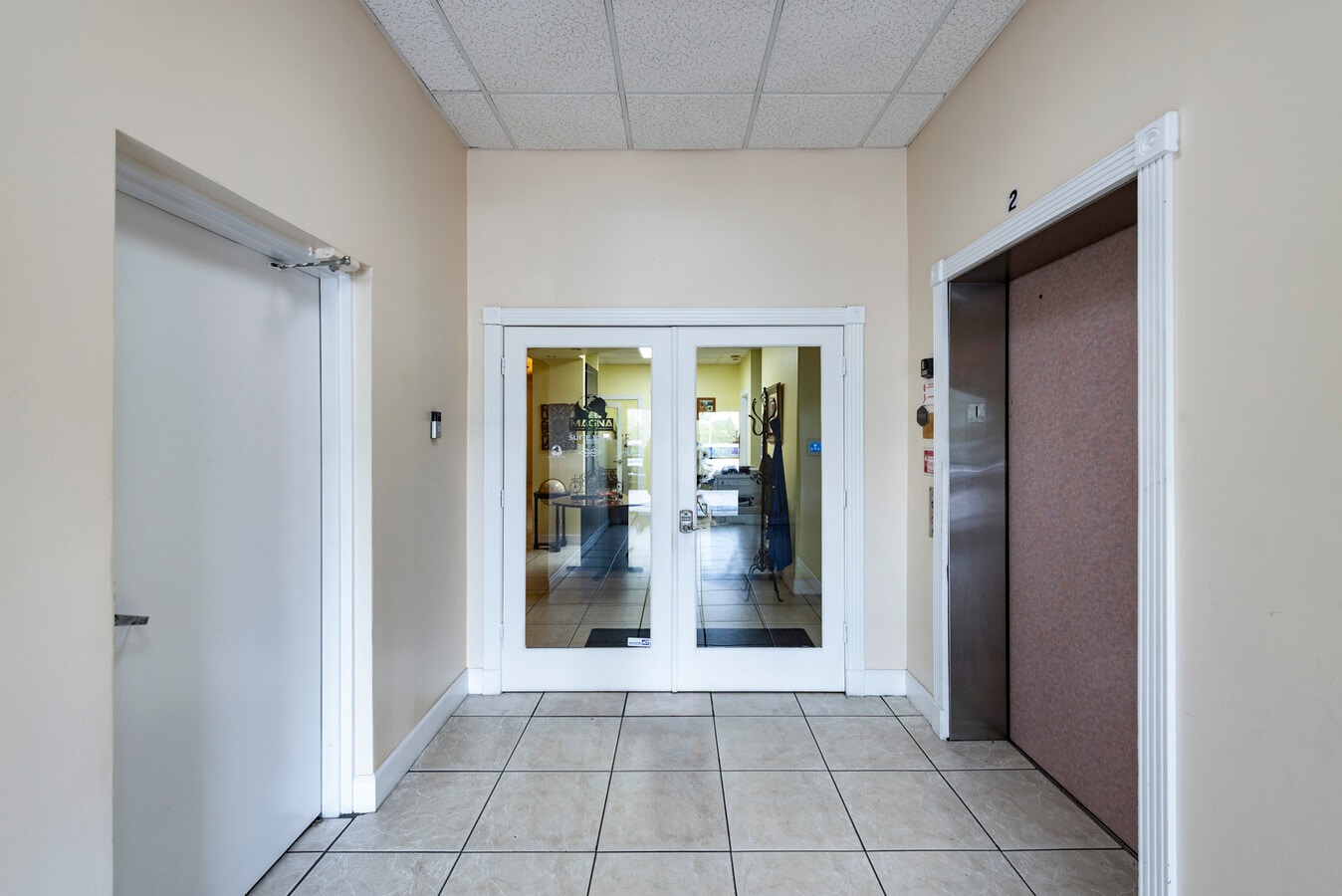 10200 NW 25th St, Doral, FL 33172 - Lot A-105 -  - Photo intérieure - Image 2 of 20