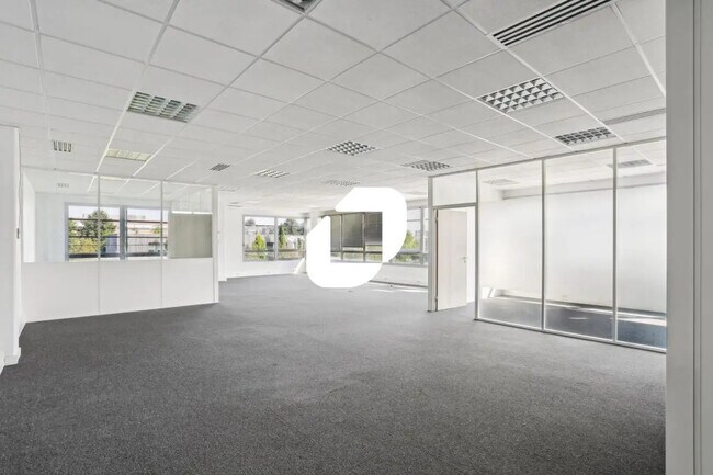 Plus de détails pour Bureau à louer