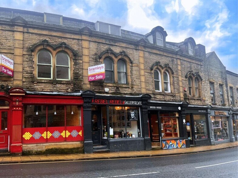 1-3 Market St, Hebden Bridge à vendre - Photo de l’immeuble – Image 2 sur 14