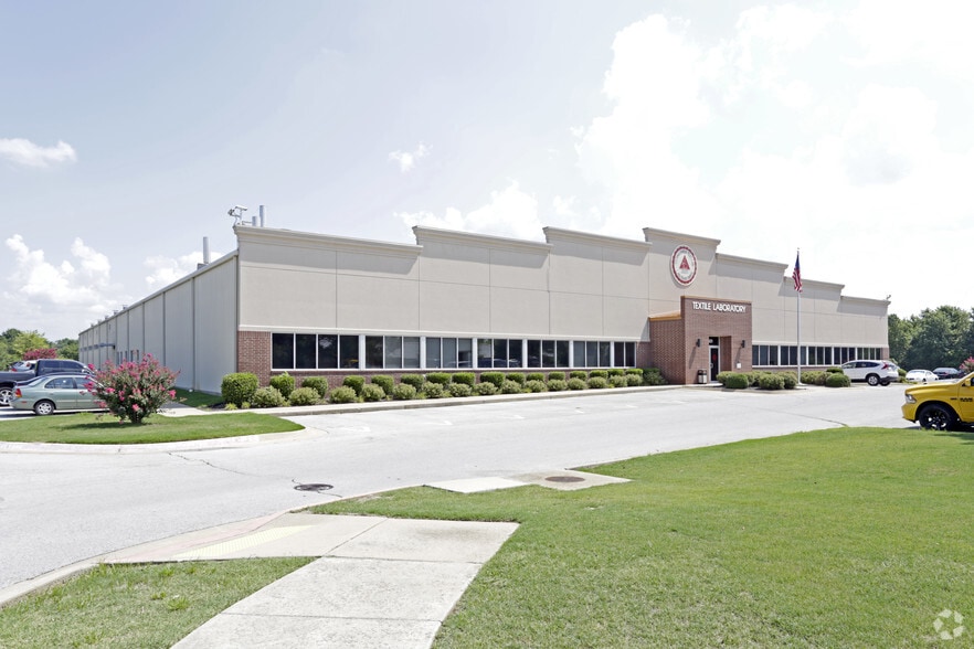 2601 SE Otis Corley Dr, Bentonville, AR à vendre - Photo principale – Image 1 sur 2