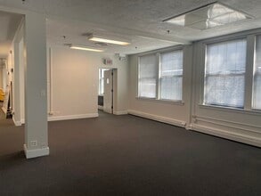 4646-4660 N Ravenswood Ave, Chicago, IL à vendre Photo intérieure– Image 2 sur 3