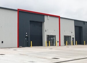 12 Collis Close, Burntwood à louer Photo de l’immeuble– Image 1 sur 5