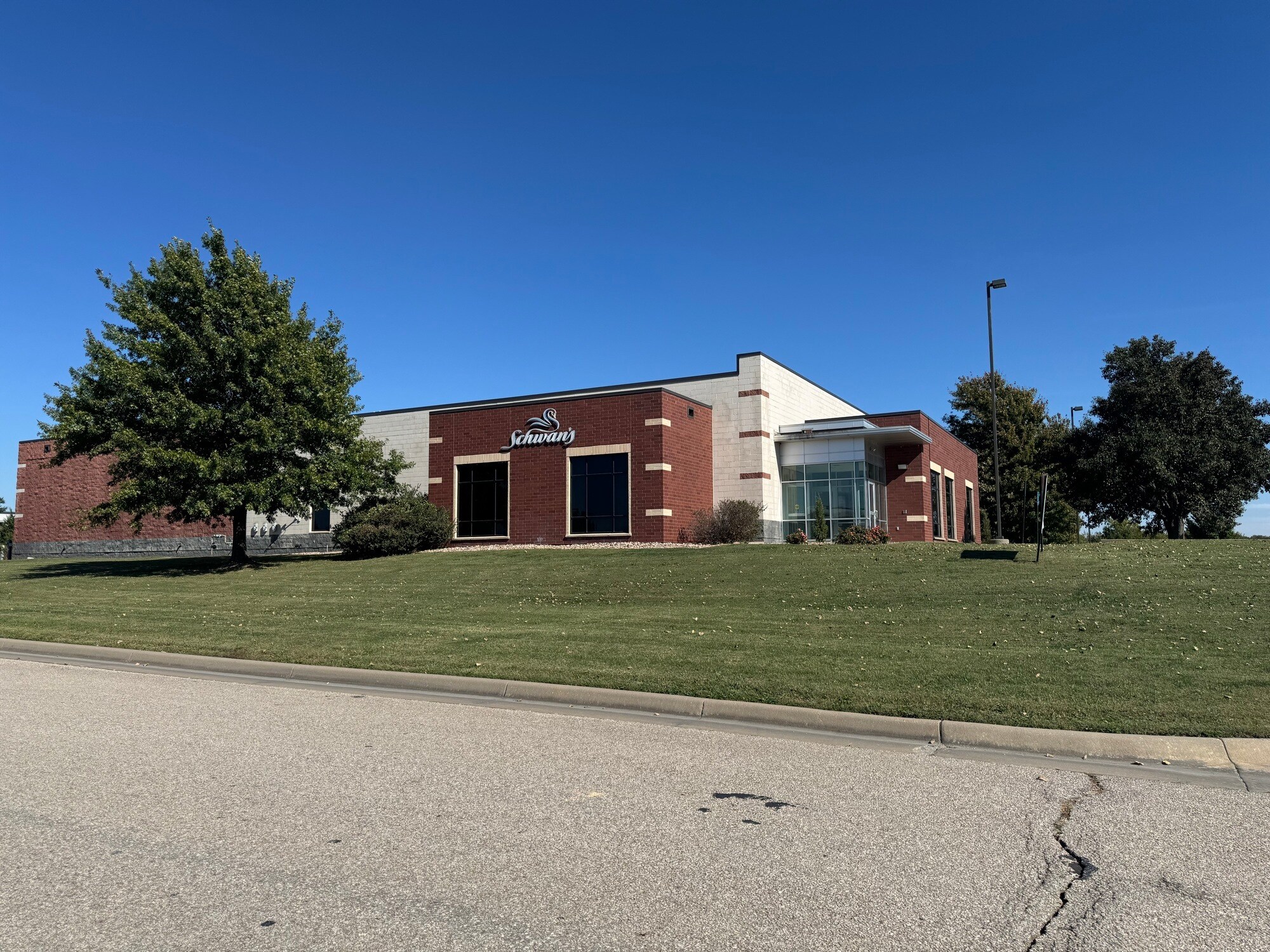 3900 E 12th Ave, Winfield, KS à vendre Photo de l’immeuble– Image 1 sur 10