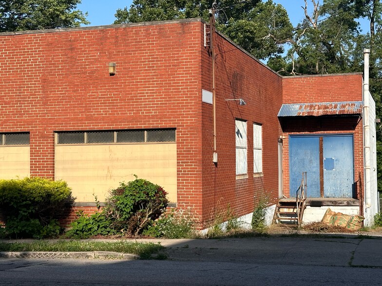 2863 Stanton Ave, Cincinnati, OH à vendre - Photo de l’immeuble – Image 3 sur 6