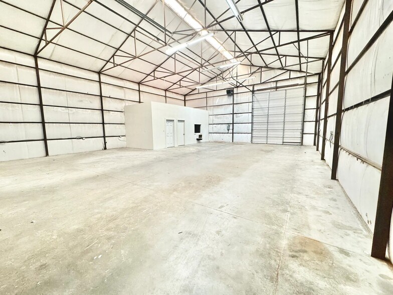 1621 SE 23rd St, Oklahoma City, OK à louer - Photo intérieure – Image 3 sur 5