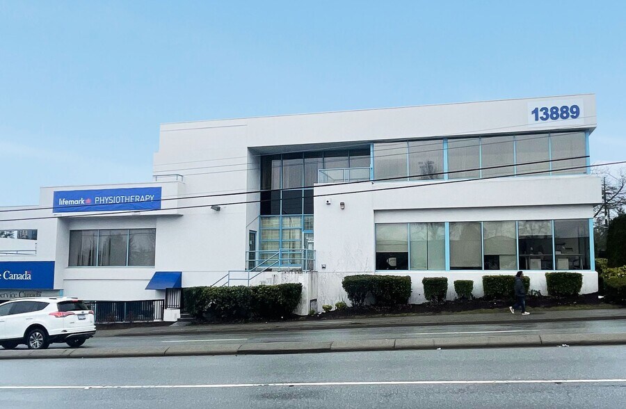 13889 104th Ave, Surrey, BC à louer - Photo de l’immeuble – Image 2 sur 5