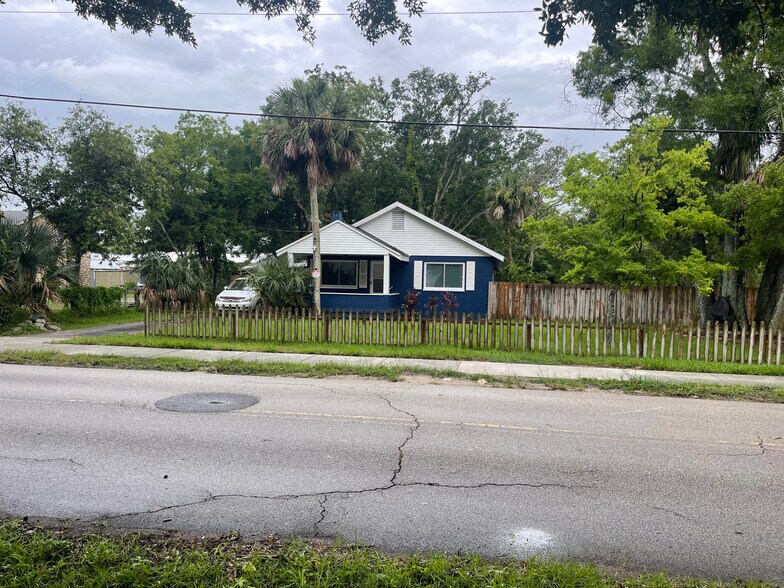 112 Center St, Daytona Beach, FL à vendre - Photo de l’immeuble – Image 3 sur 49
