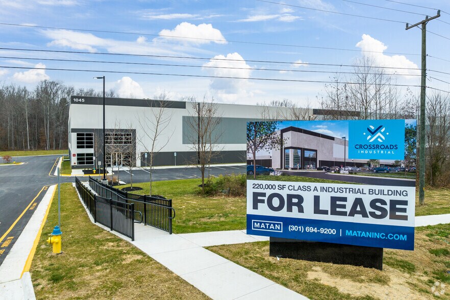 1045 Richmond Hwy, Fredericksburg, VA à louer - Photo de l’immeuble – Image 3 sur 13