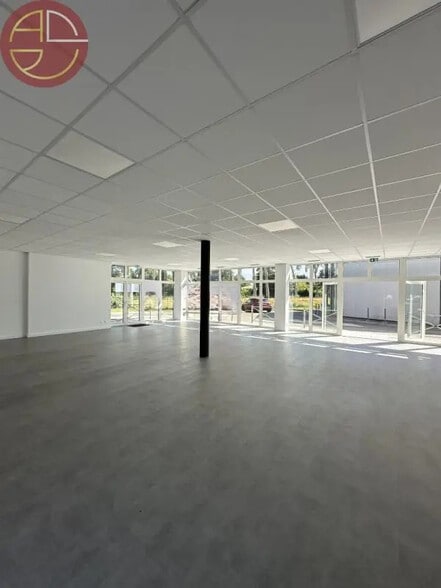 Local commercial dans Montech à vendre - Photo intérieure – Image 1 sur 5