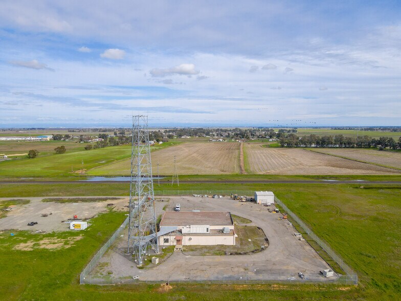 3387 W Riego Rd, Elverta, CA à vendre - Photo de l’immeuble – Image 3 sur 11