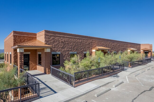 Plus de détails pour 7490 N Oracle Rd, Tucson, AZ - Bureau à vendre